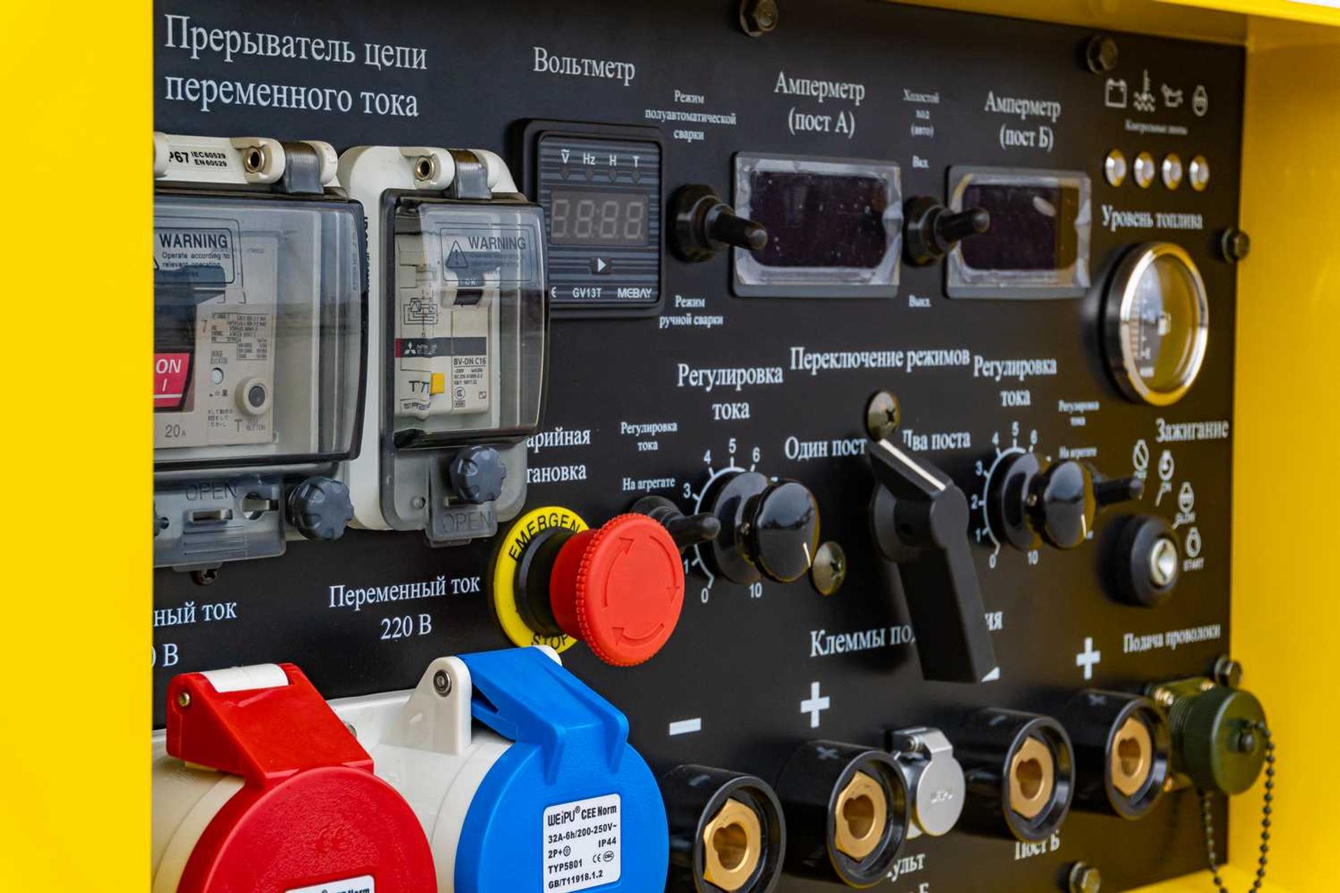 Сварочный агрегат KOVO KOVO EW320DST (панель приборов)